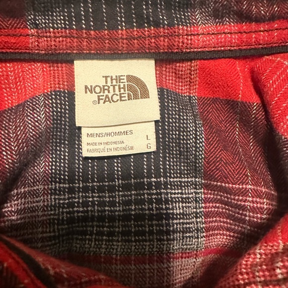 The North Face Red and Black Checkered Flannel Shirt Size Large - Picture 5 of 6